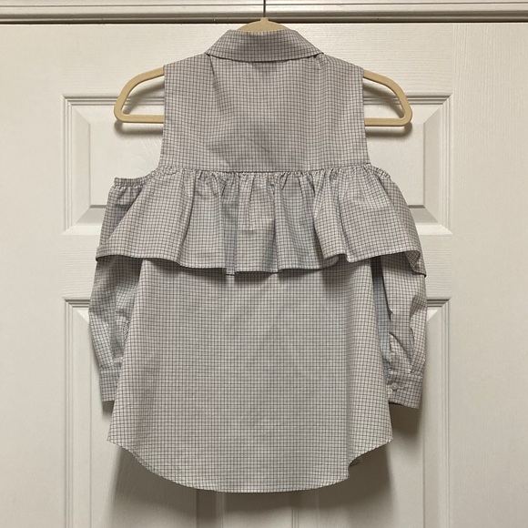 Lady’s Shirt - Picture 7 of 9